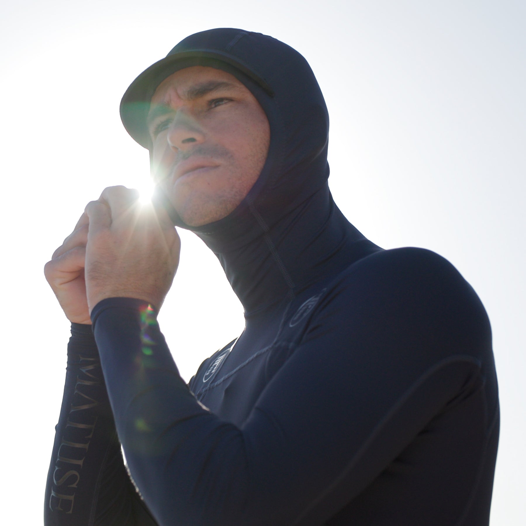 PHILO HOODED UV TOP
