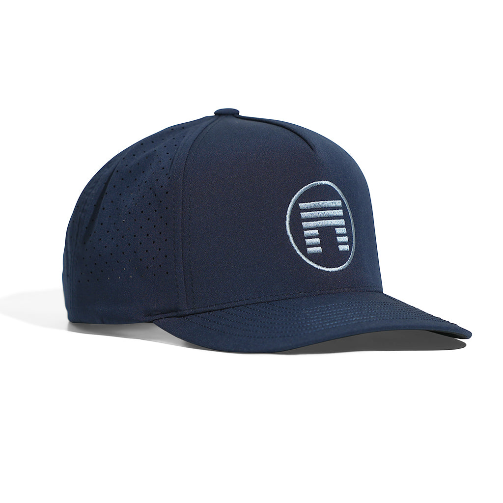 PERFORMANCE SNAPBACK (NAVY)